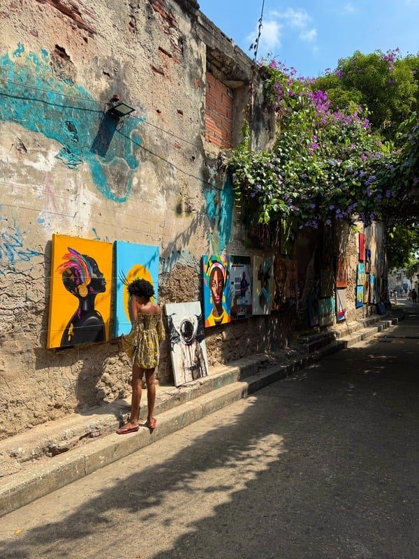 Street art alley